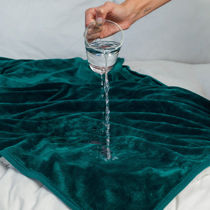 SPLASH BLANKET - THE OG SMALL EMERALD GREEN