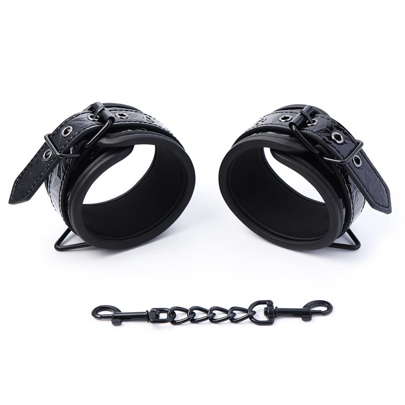 BLACK SAPPHIRE - ADJUSTABLE HANDCUFFS SAPPHIRE VEGAN LEATHER