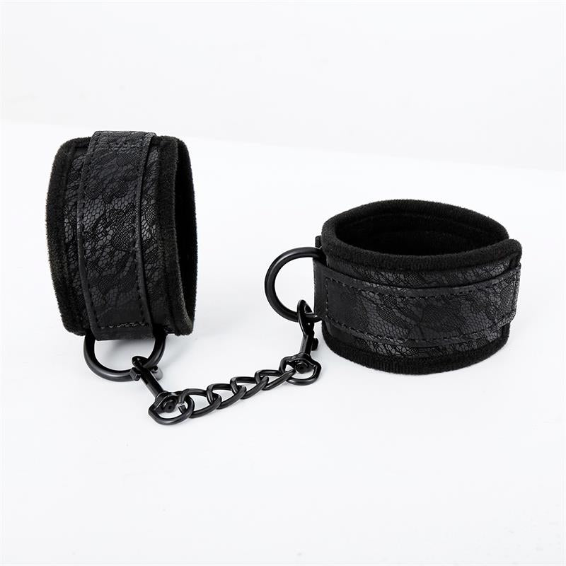 LATETOBED BDSM LINE - ADJUSTABLE HANDCUFFS