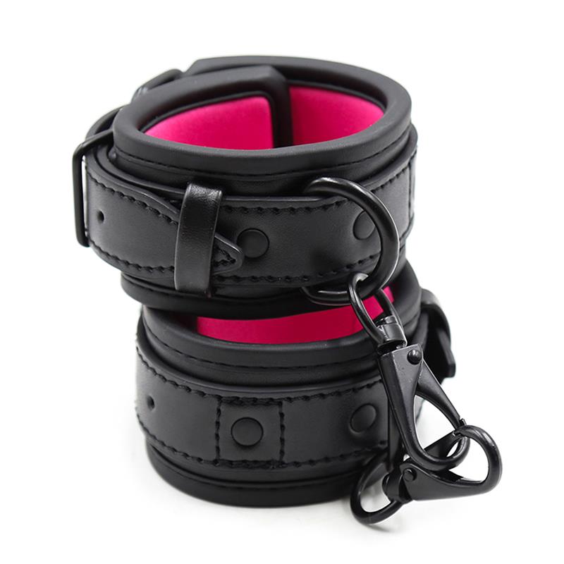 LATETOBED BDSM LINE - ADJUSTABLE NEOPRENE HANDCUFFS