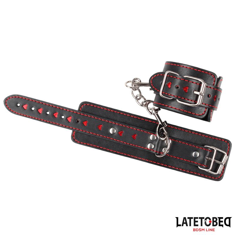 LATETOBED BDSM LINE - ANKLE CUFF WITH CHAIN AND HEARTS