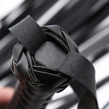 LATETOBED BDSM LINE - BARBED FLOGGER 50 CM