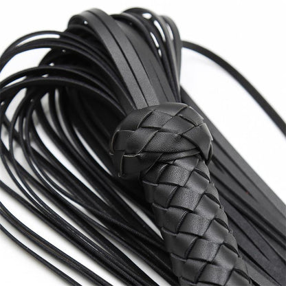 LATETOBED BDSM LINE - BARBED FLOGGER 50 CM