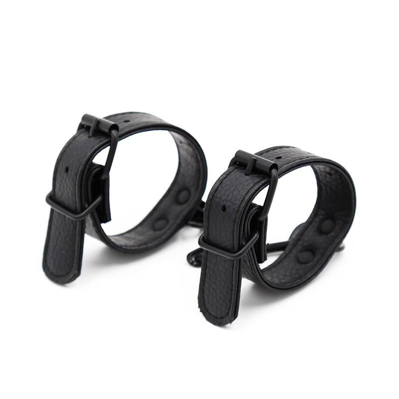 LATETOBED BDSM LINE - BEGINNER ADJUSTABLE HANDCUFFS