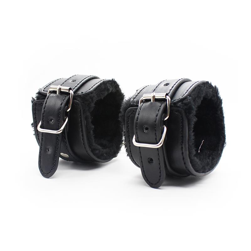 INTOYOU BDSM LINE - BONDAGE SET 11 PIECES BLACK