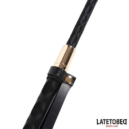 LATETOBED BDSM LINE - CLASSIC WHIP GOLDEN METAL 45CM