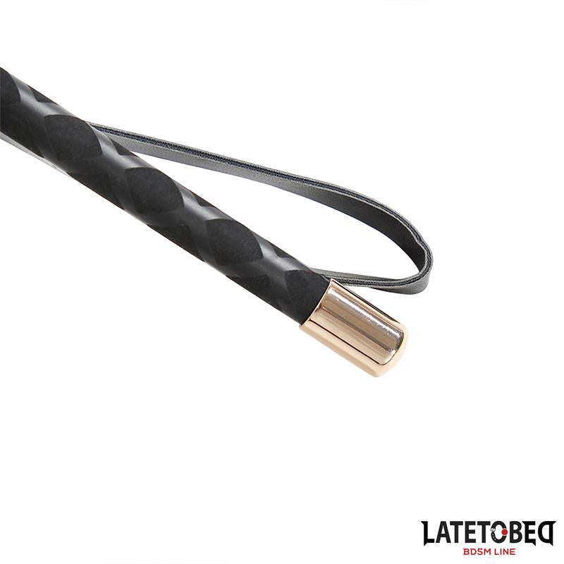 LATETOBED BDSM LINE - CLASSIC WHIP GOLDEN METAL 45CM