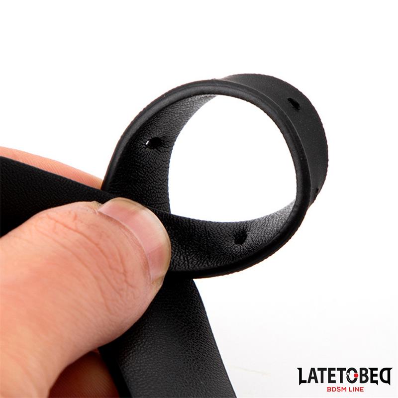 LATETOBED BDSM LINE - COLLAR WITH BELL AND LEASH