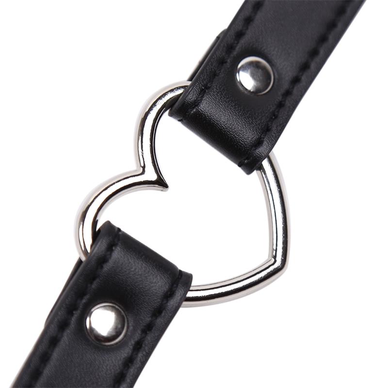 LATETOBED BDSM LINE - COLLAR WITH HEART SHAPED HOOP ADJUSTABLE 41,5 CM BLACK