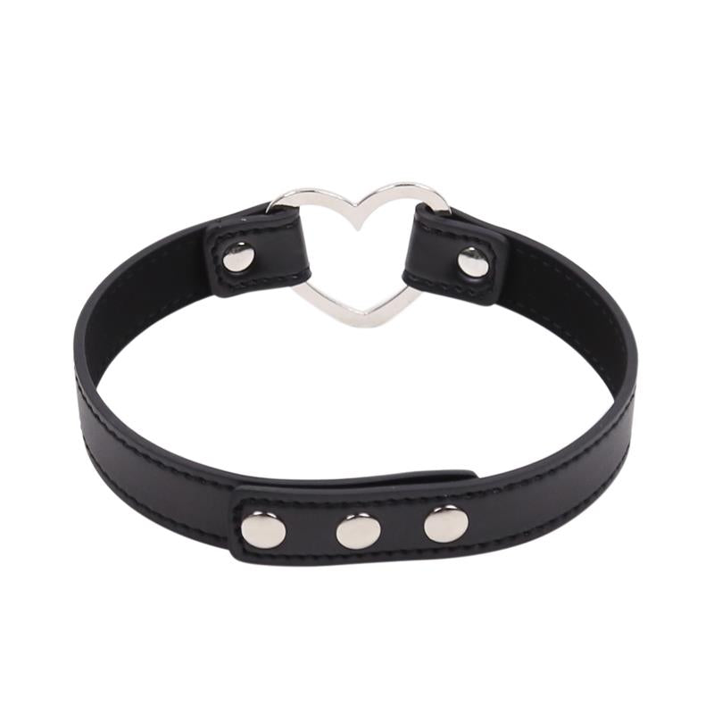 LATETOBED BDSM LINE - COLLAR WITH HEART SHAPED HOOP ADJUSTABLE 41,5 CM BLACK