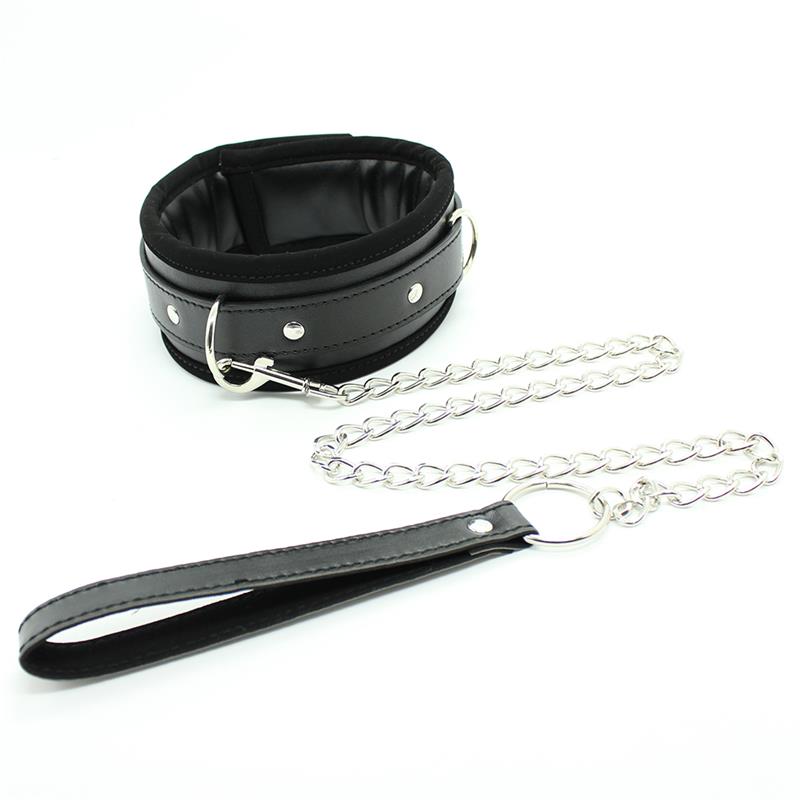 GAMME BDSM LATETOBED - COLLIER AVEC LAISSE EN MÉTAL ET INTÉRIEUR REMBOURRÉ NOIR