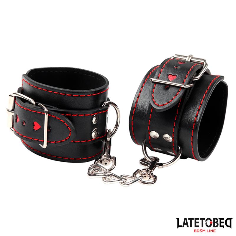LATETOBED BDSM LINE - CUFF WITH CHAIN AND HEARTS