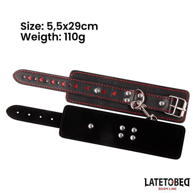 LATETOBED BDSM LINE - CUFF WITH CHAIN AND HEARTS