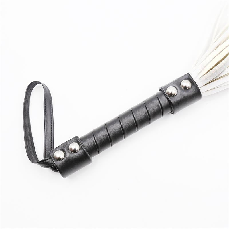 LATETOBED BDSM LINE - DOUBLE RIVET FLOGGER 44 CM
