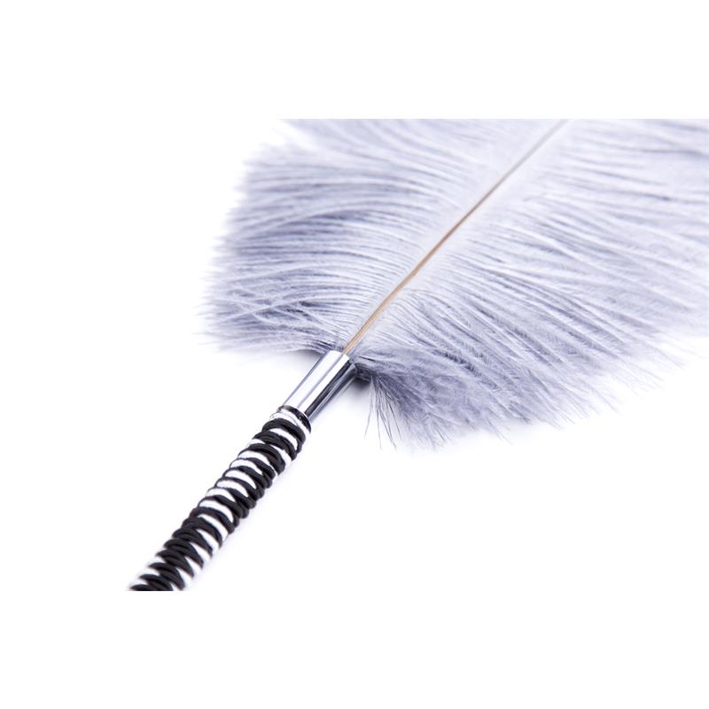 LATETOBED BDSM LINE - FEATHER TICKLER WITH WRAPPED 46 CM BLACK/WHITE