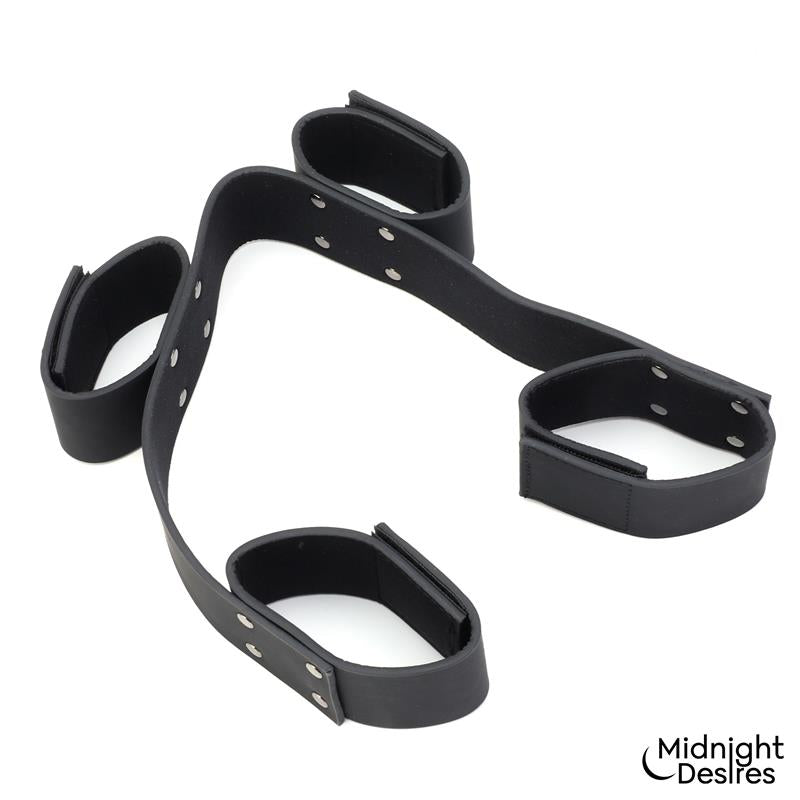 MIDNIGHT DESIRES - FLEXIBLE BONDAGE BAR