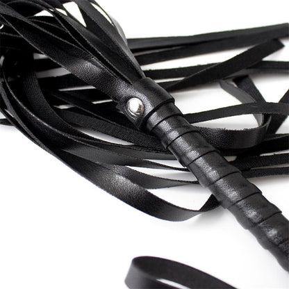 LATETOBED BDSM LINE - FLOGGER 45 CM BLACK