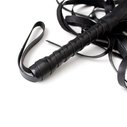 LATETOBED BDSM LINE - FLOGGER 45 CM BLACK