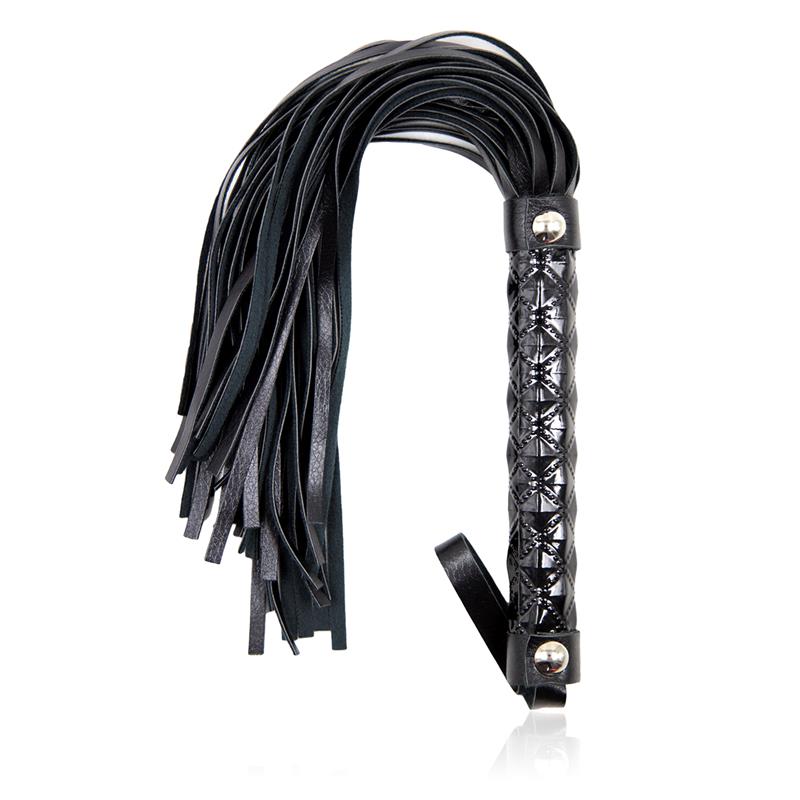 LATETOBED BDSM LINE - FLOGGER DIAMOND PATTERN WITH METAL HARDWARE 39 CM BLACK