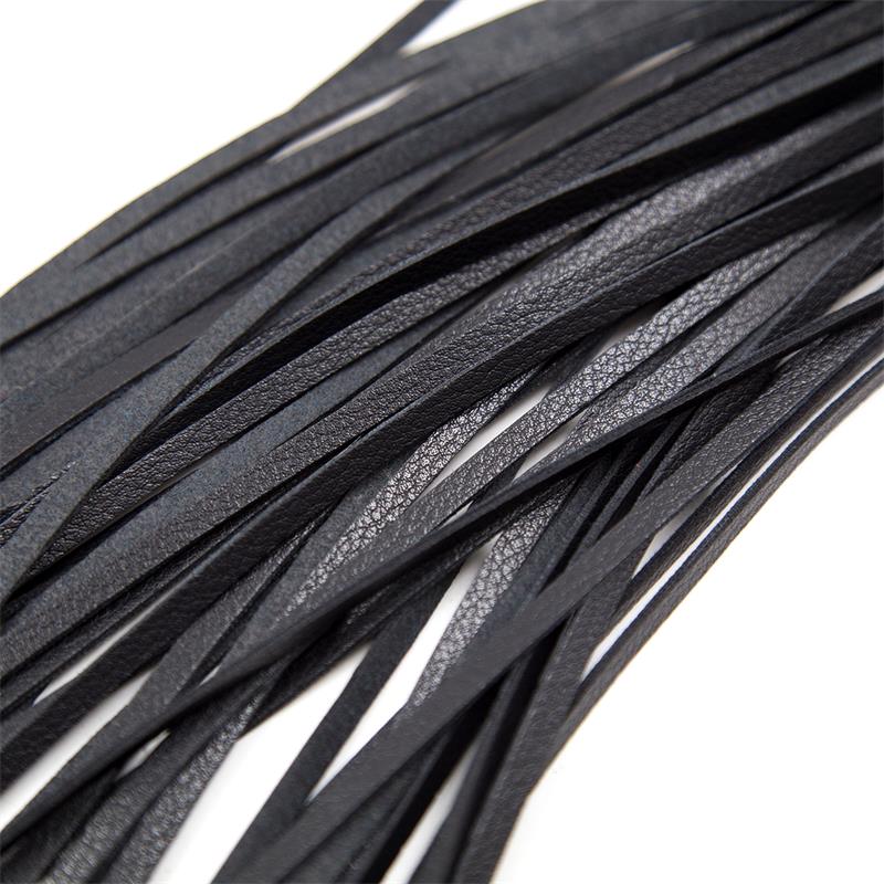 LATETOBED BDSM LINE - FLOGGER METAL HARDWARE 69 CM BLACK