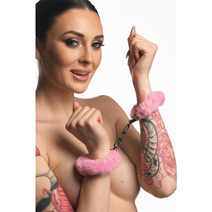 MASTER SERIES - FURRY HANDCUFFS PINK
