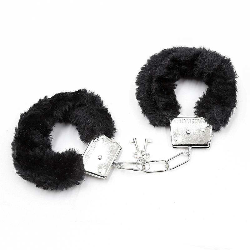 INTOYOU BDSM LINE - FURRY METAL HANDCUFFS BLACK