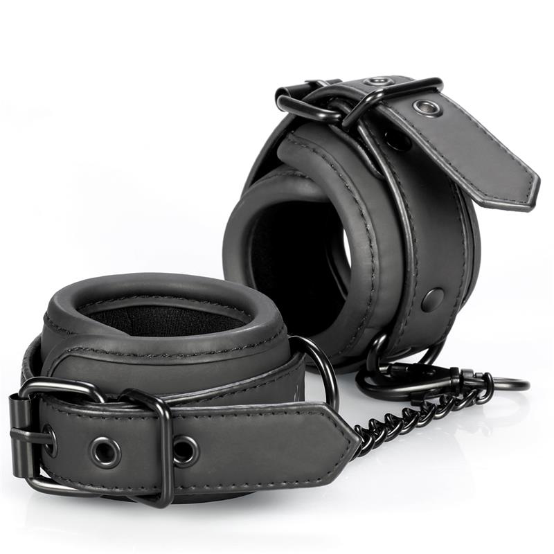 INTOYOU BLACK SHADOW - HANDCUFFS VEGAN LEATHER