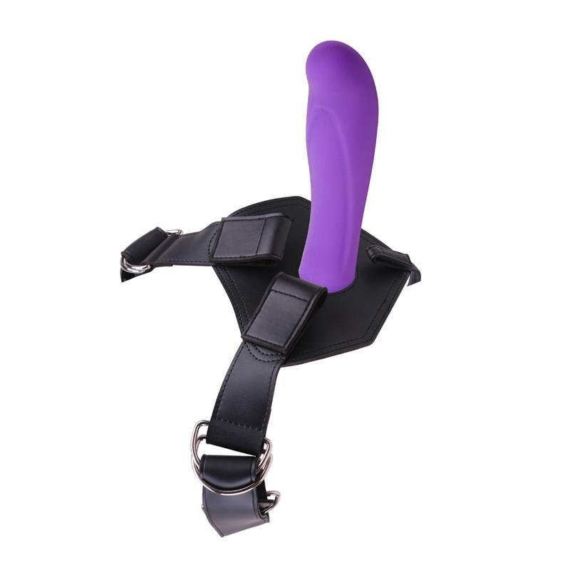 CHISA - HARNESS AND DILDO AMOR
