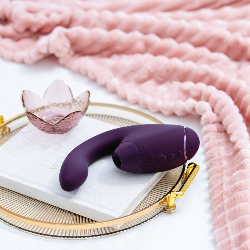 WOMANIZER - DUO NEXT ESTIMULADOR DUAL DE CLÍTORIS Y PUNTO G MORADO OSCURO