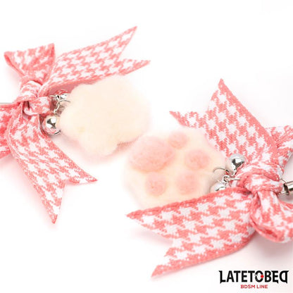 LATETOBED BDSM LINE - NIPPLE CLAMPS WITH KITTY PAW POMPON