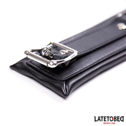 LATETOBED BDSM LINE - PADDED COLLAR WITH LEASH