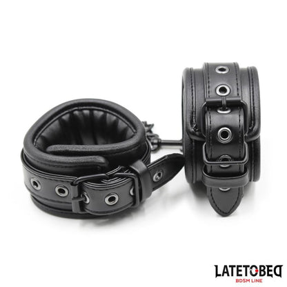 LATETOBED BDSM LINE - PADDED  HANDCUFFS ADJUSTABLE