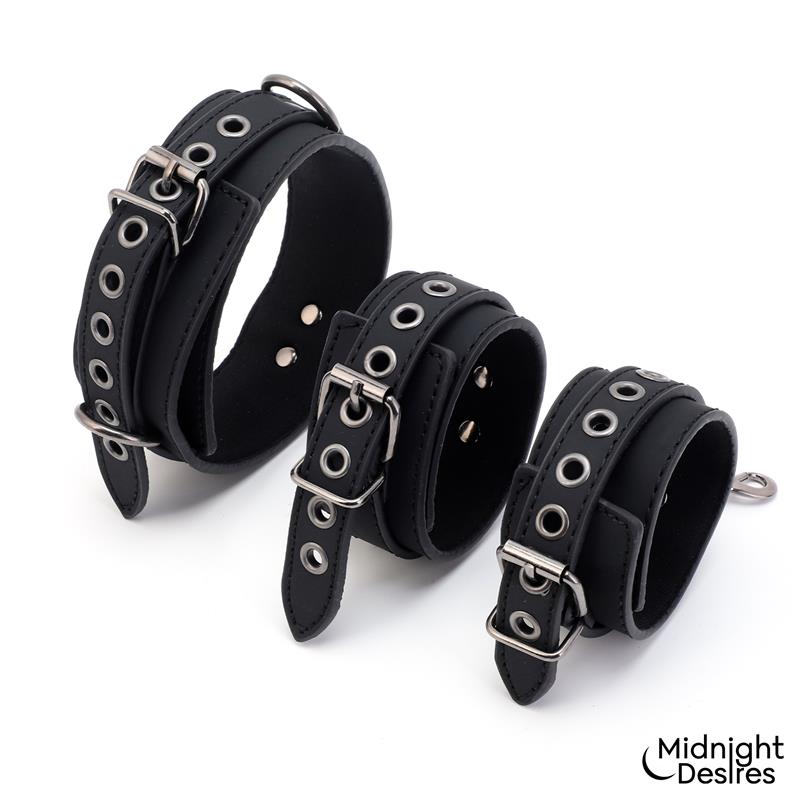 MIDNIGHT DESIRES - RESTRICTION SET WITH COLLAR AND CUFFS