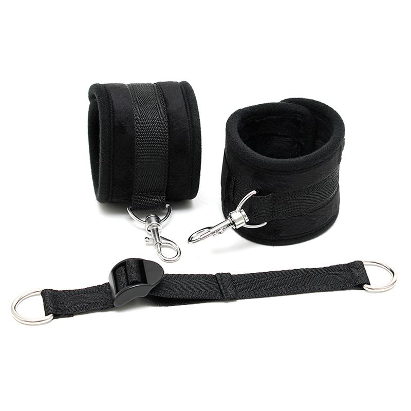 BONDAGE PLAY - ANKLE CUFFS WITH ADJUSTABLE SPREADER STRAP