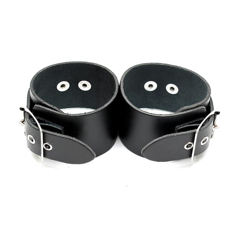 BONDAGE PLAY - LEATHER CUFFS ADJUSTABLE