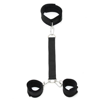 BONDAGE PLAY - SOFT COLLAR TO HANDCUFFS WITH LEASH ADJUSTABLE