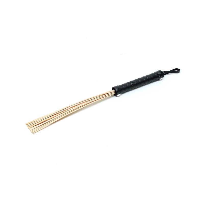 BONDAGE PLAY - ROTAN FLOGGER