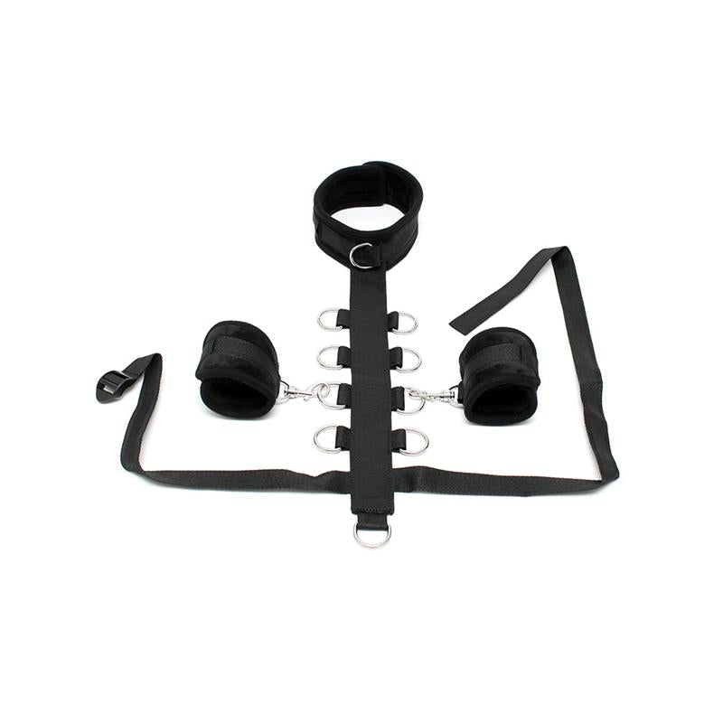 BONDAGE PLAY - SET COLLAR WITH CUFFS BLACK