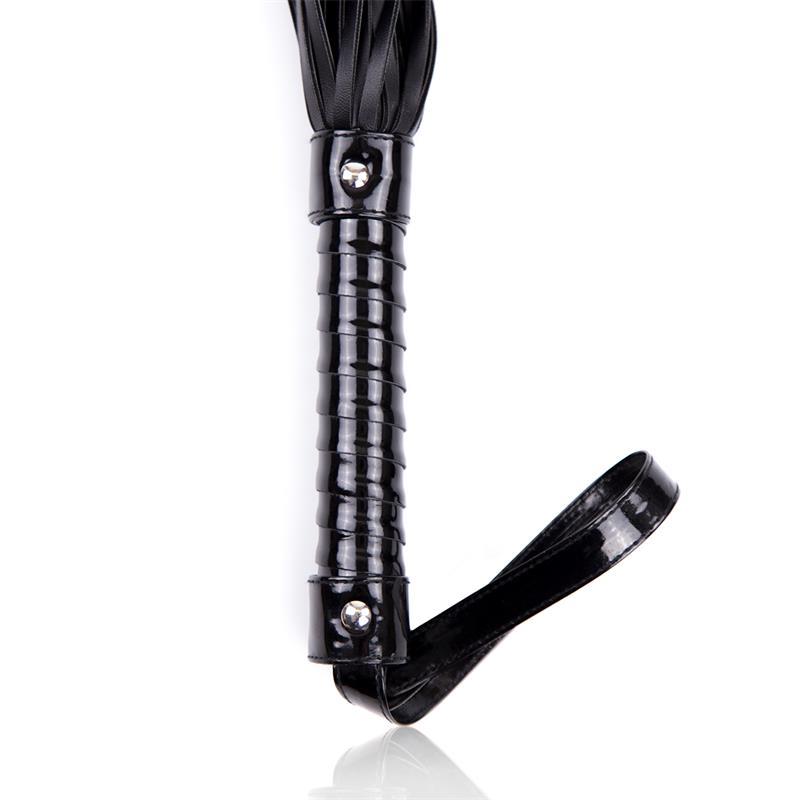 LATETOBED BDSM LINE - SHINNY HANDLE FLOGGER 44 CM BLACK