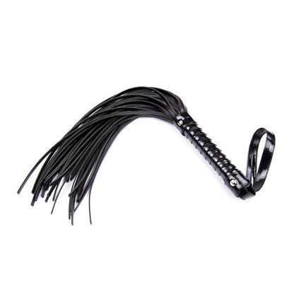 LATETOBED BDSM LINE - SHINNY HANDLE FLOGGER 44 CM BLACK