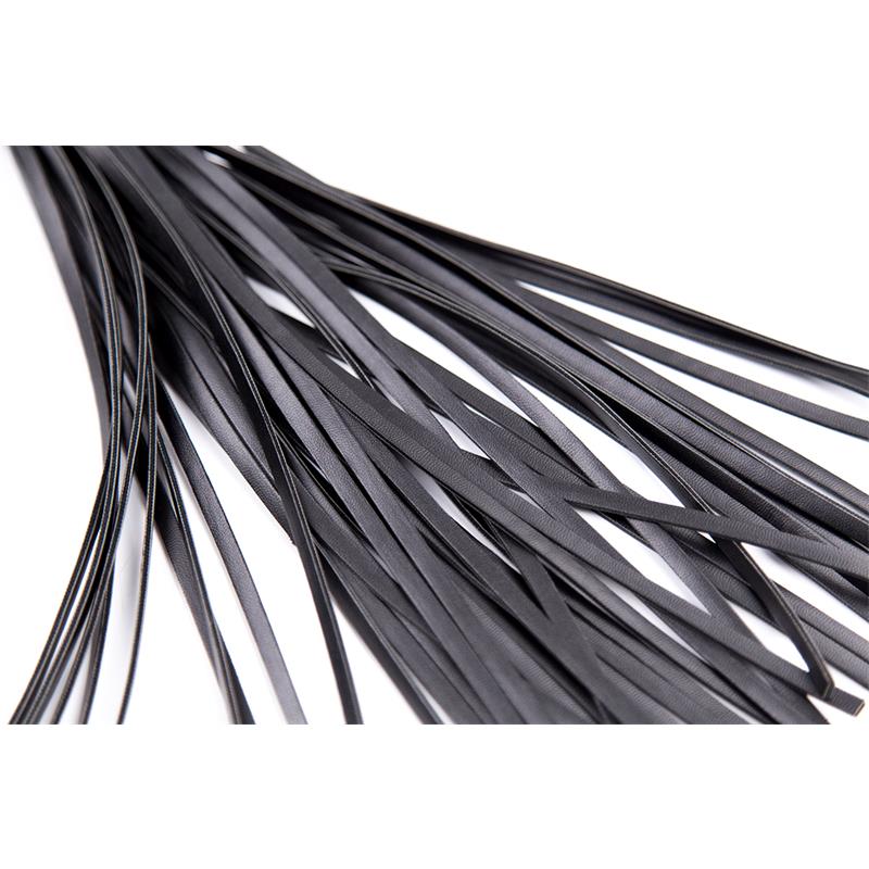 LATETOBED BDSM LINE - SHINNY HANDLE FLOGGER 44 CM BLACK