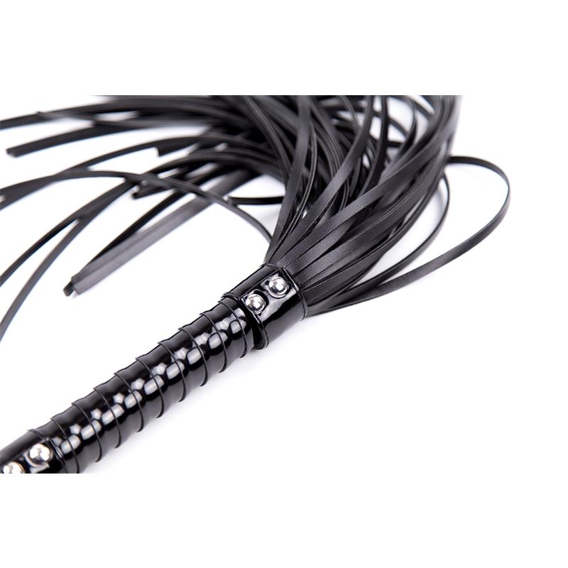 LATETOBED BDSM LINE - SHINNY HANDLE FLOGGER 44 CM BLACK