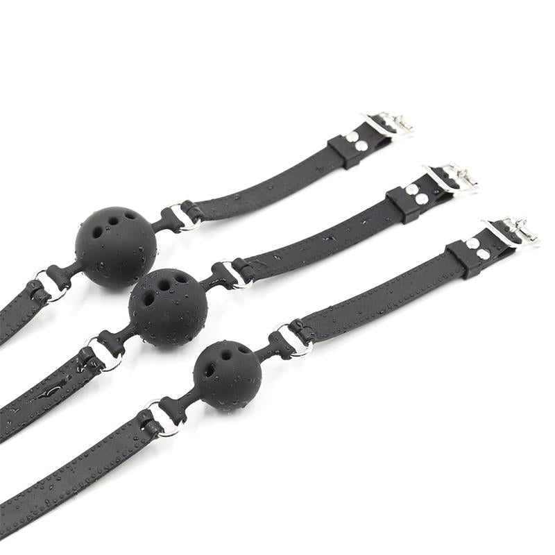 LATETOBED BDSM LINE - SILICONE BREATHABLE BALL GAGS 4,5 CM SIZE M BLACK