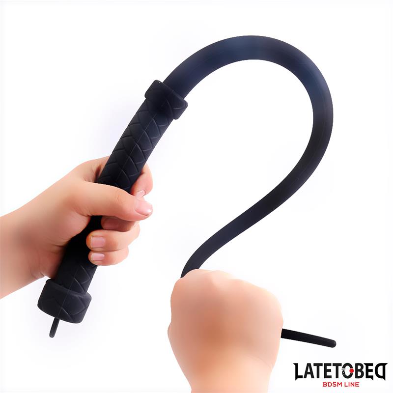 LATETOBED BDSM LINE - SILICONE WHIP 61 CM