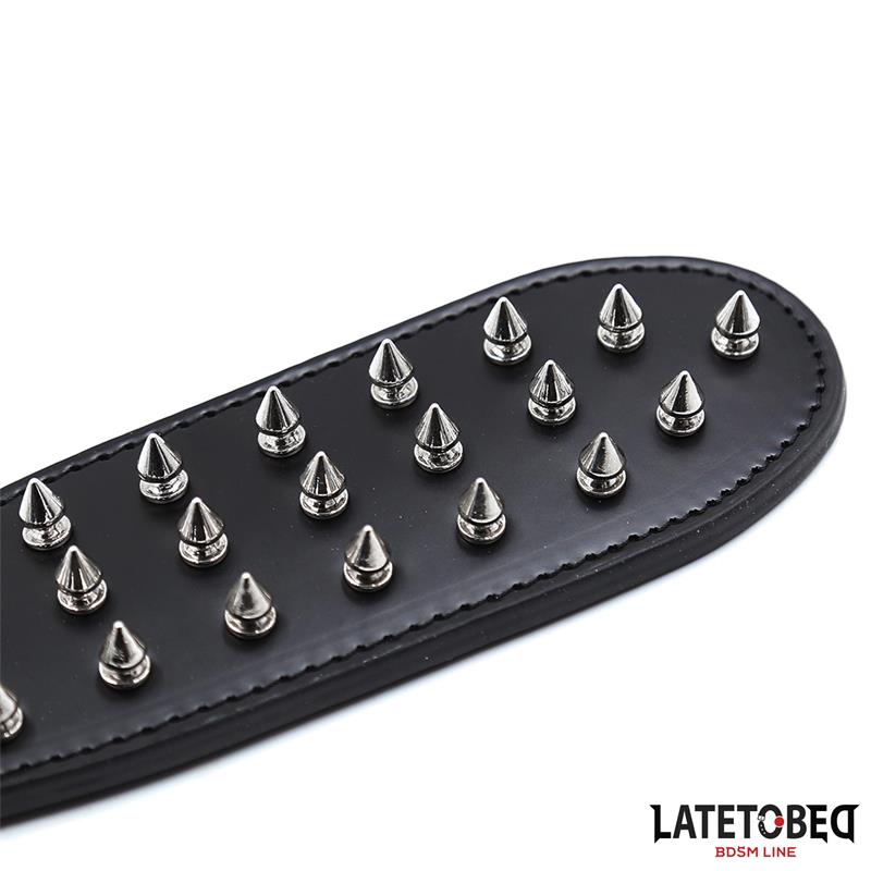 LATETOBED BDSM LINE - SPIKE PADDLE 30CM