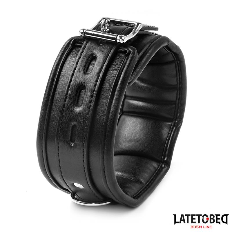 LATETOBED BDSM LINE - SPONGE COLLAR WITH LEASH