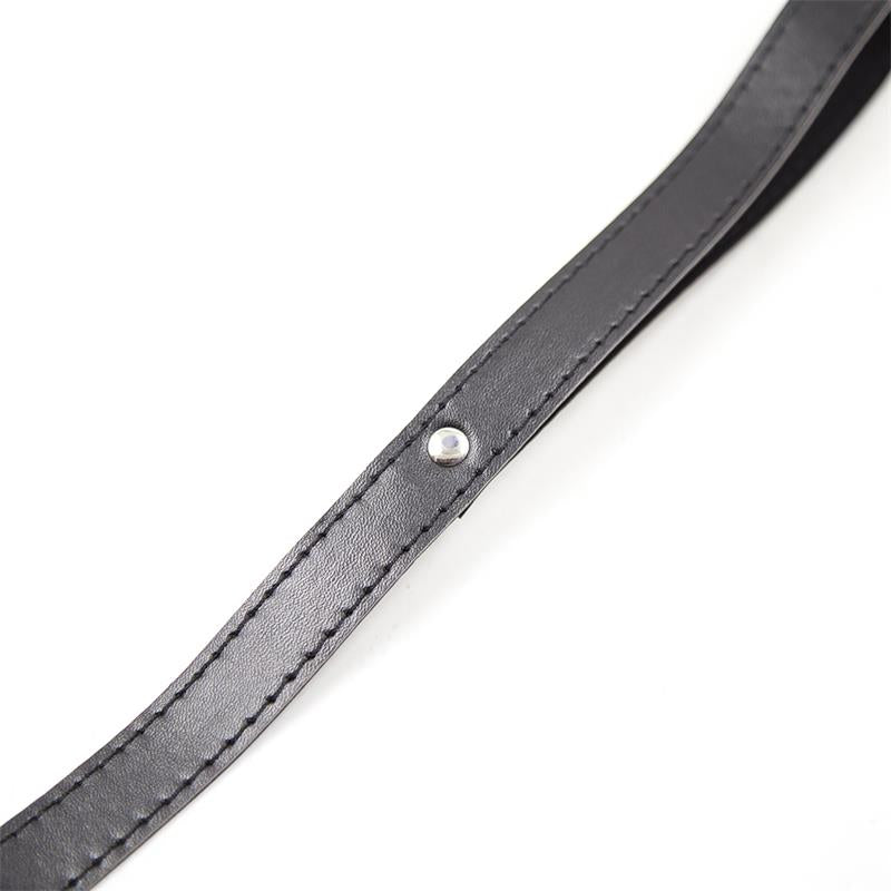 LATETOBED BDSM LINE - STRAP LEASH 116CM
