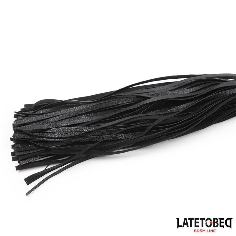 LATETOBED BDSM LINE - TEXTURED HANDLE FLOGGER BLACK 48.5CM
