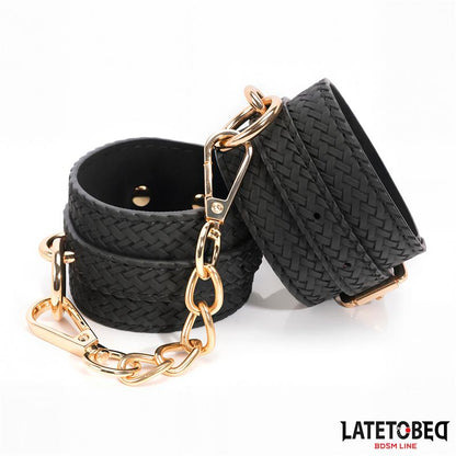 LATETOBED BDSM LINE - WEAVING PATTERNS ANKLE CUFF GOLDEN CHAIN