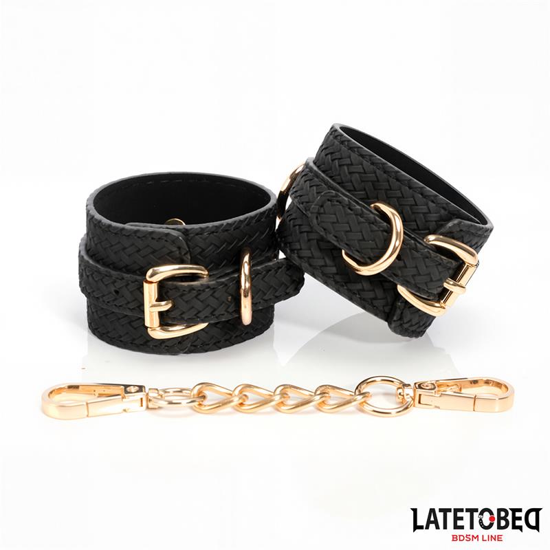 LATETOBED BDSM LINE - WEAVING PATTERNS ANKLE CUFF GOLDEN CHAIN